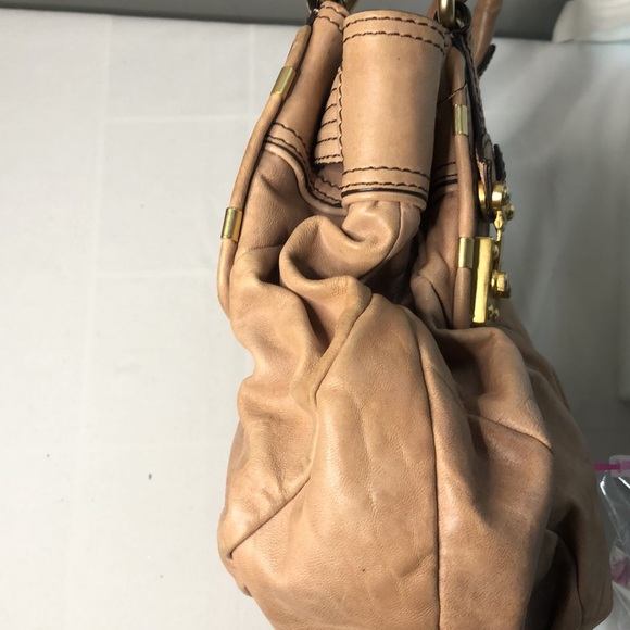 Juicy Couture Taupe color Leather Handbag magnetic closure shoulder bag - Picture 7 of 14